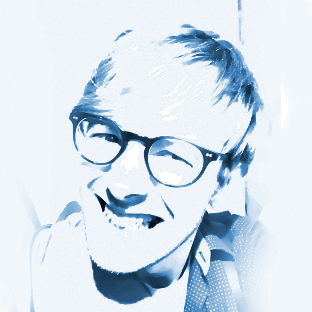 Ecstatic heavily photoshopped picture of Elliot